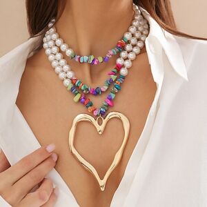 NWOT Gold Heart Pendant Multicolor Faux Pearls & Beaded Necklace